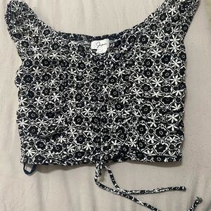 J. Jill Black and White Floral Crop Top